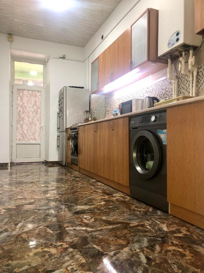 Karson Guest House And Tours エレバン エクステリア 写真